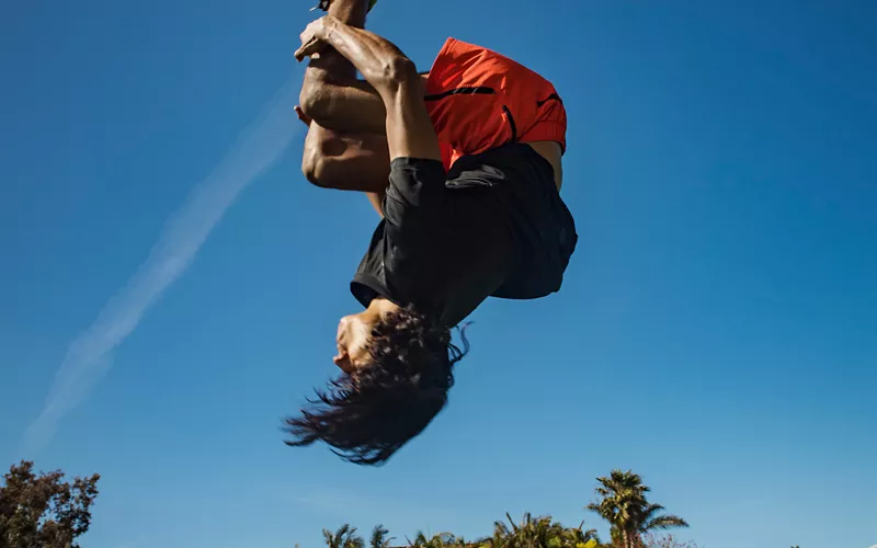 ragazzo parkour 