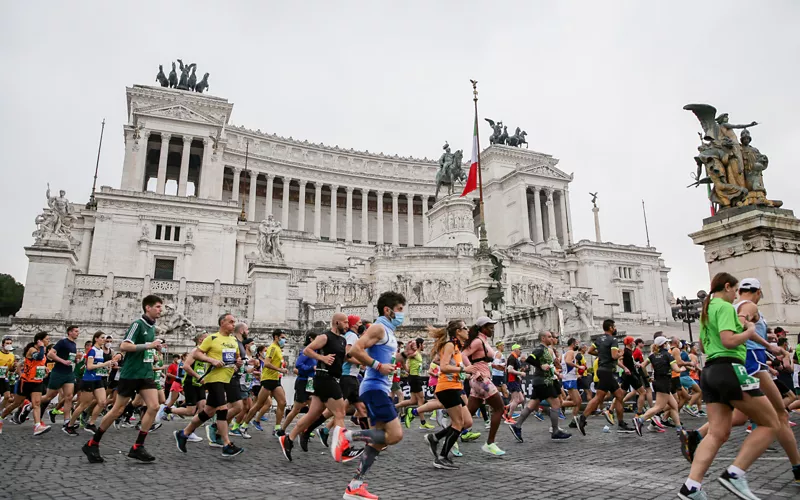Etapa del maratón de Roma en el Altare della Patria