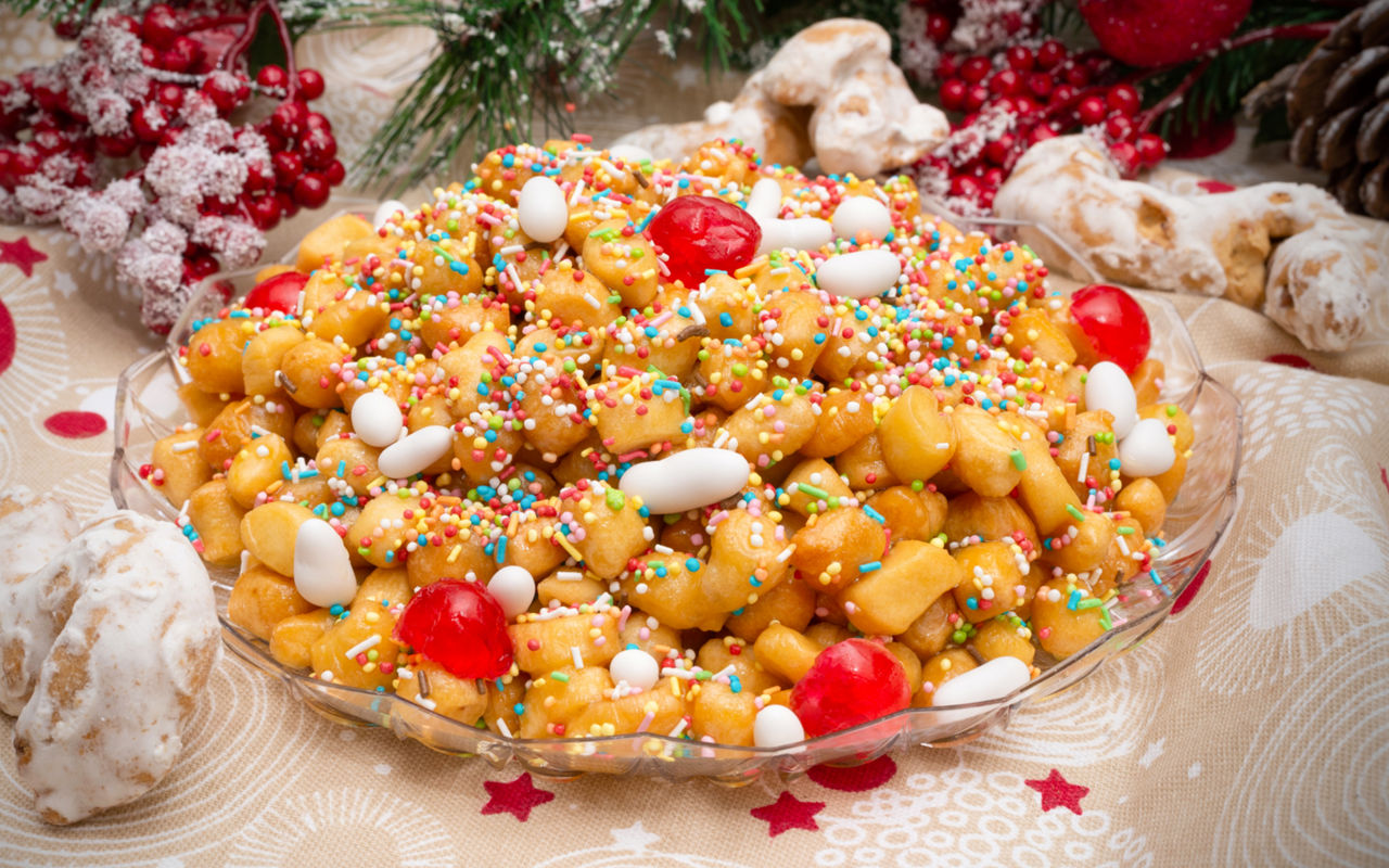 Christmas food in southern Italy sweets Italia