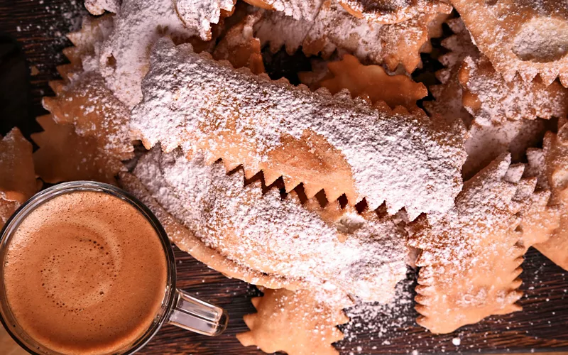 The typical Viareggio sweets are all to be enjoyed