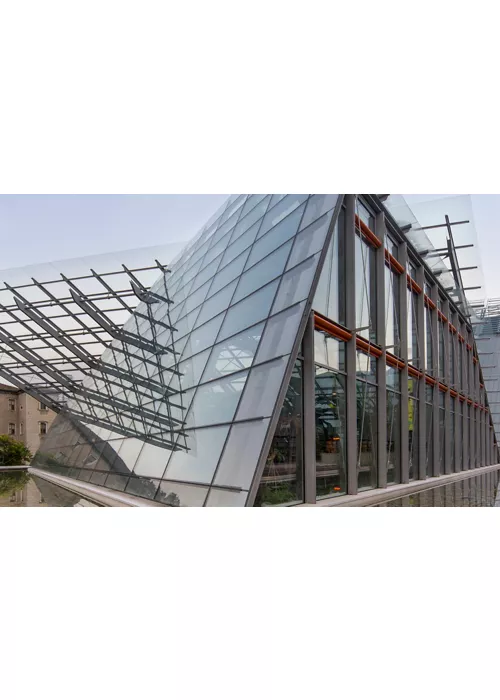 Dans les Dolomites, le long d'un sentier dédié à la science et à la nature