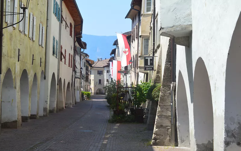 Egna e il Parco Naturale di Monte Corno