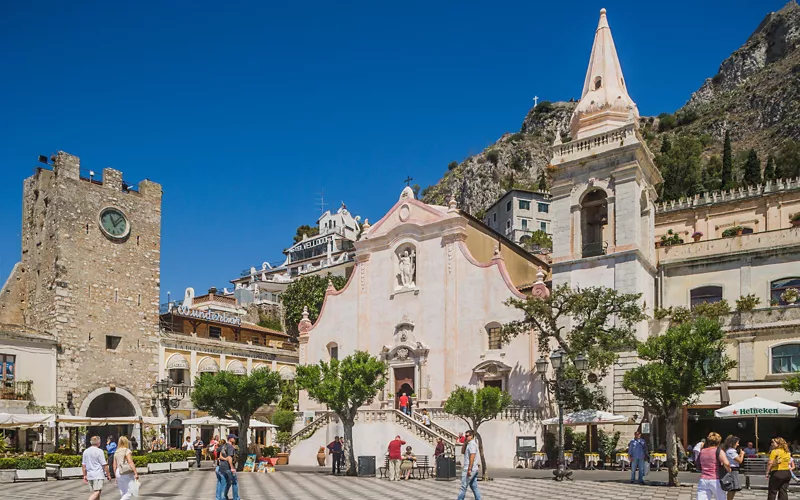 Enter the centre of Taormina through Porta Messina 