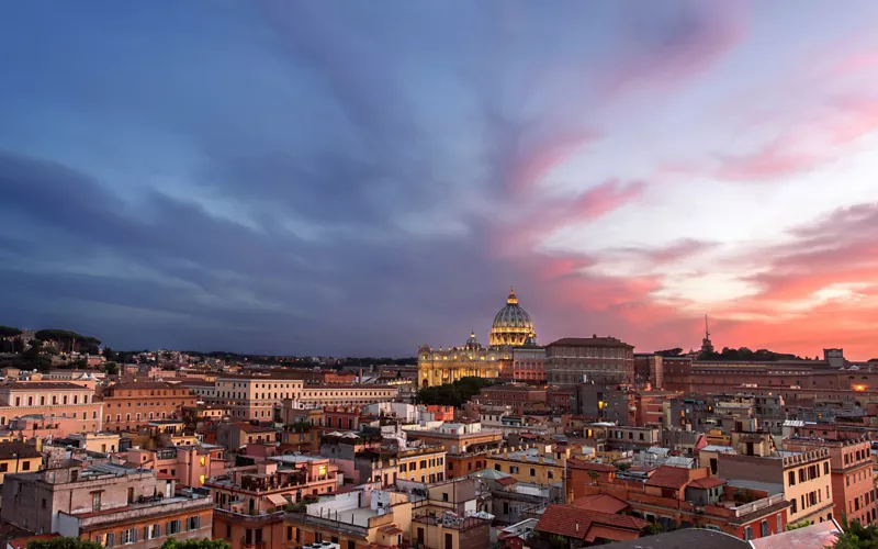 Vista de Roma y la Basílica de San Pedro
