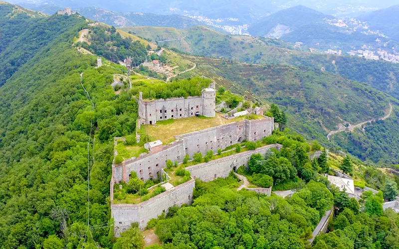 Hiking inland between 17th-century walls