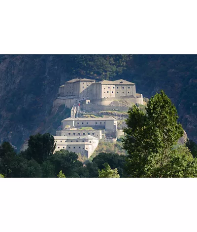 Fortalezas medievales y tradiciones ancestrales en los picos más altos de Europa: esto es el Valle de Aosta