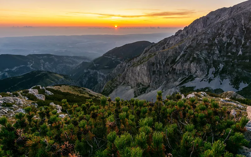 montagne al tramonto 