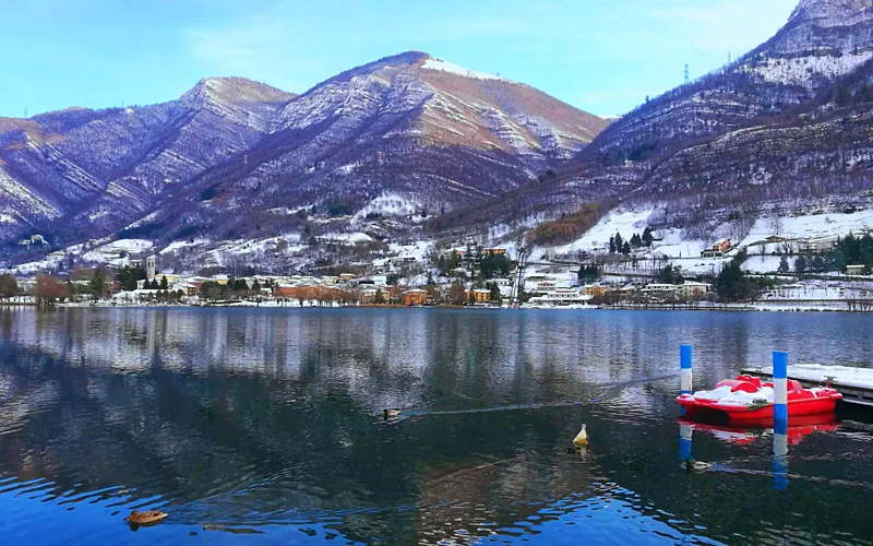 Los lagos más bonitos para huir del bullicio de la ciudad