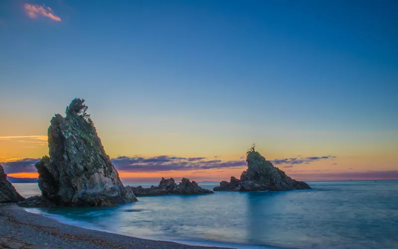 el mar púrpura que hechizó a platón