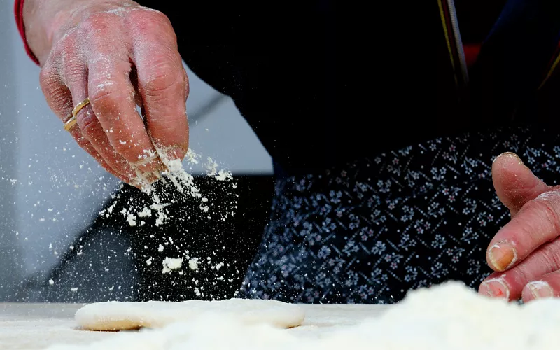 pane carasau and sardinia good and musical