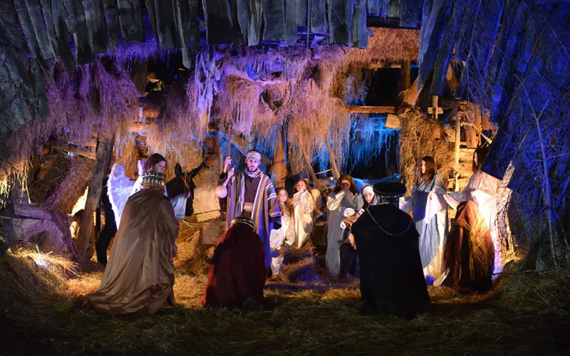 A Rivisondoli il presepe vivente tra neve, giochi di luci e musica 