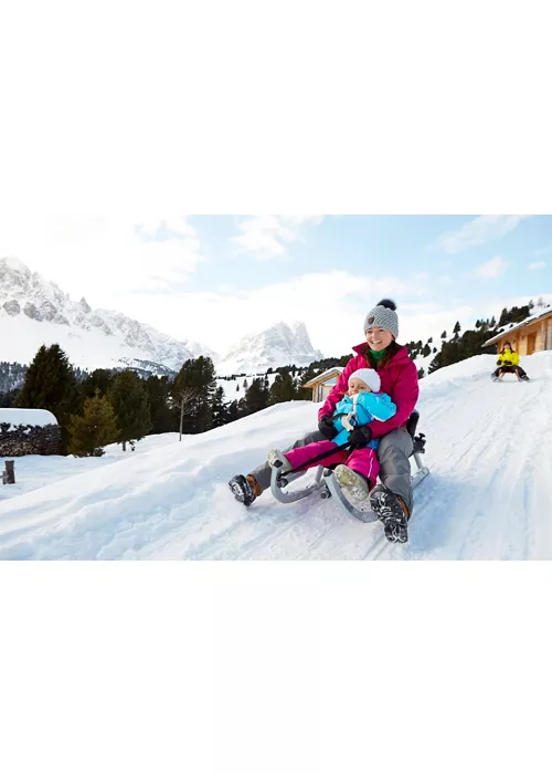 in montagna con i bambini 8 piste slittino