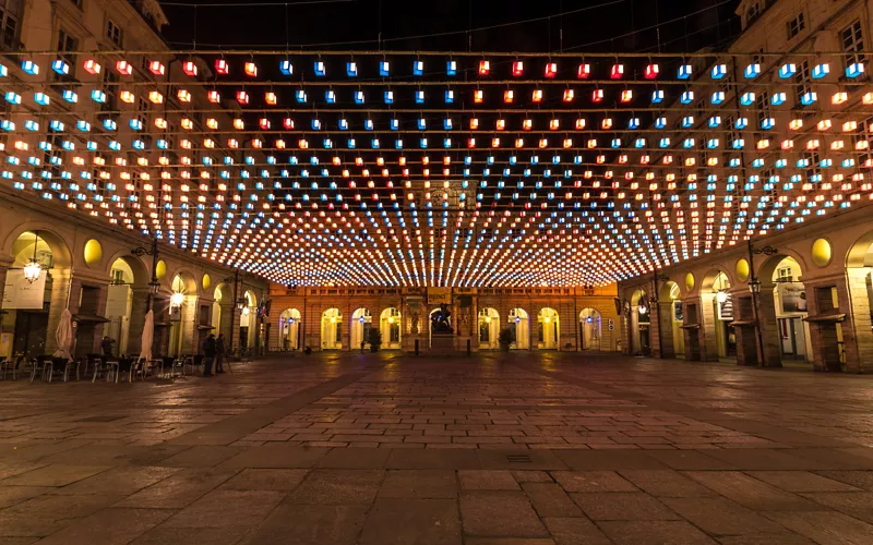 la historia de las luces artísticas de torino