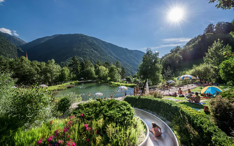 Bathing Lake Luson