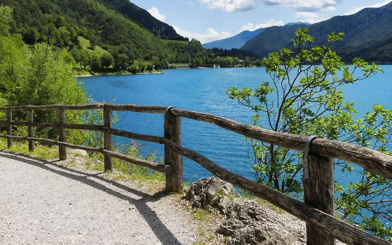 Qué hacer en el lago de Ledro: en bici