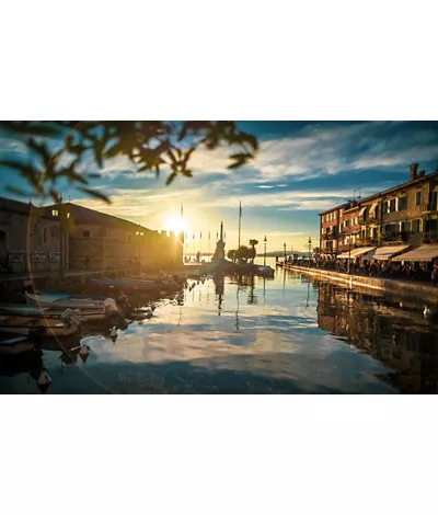 Lazise, First Free Commune of Italy