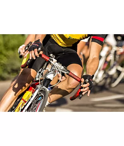 Ciclistas durante una carrera