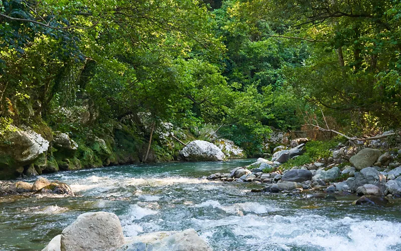 the lao gorges