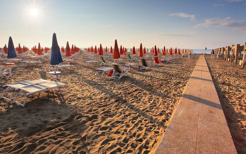 Lignano Sabbiadoro, between beach and pine forest