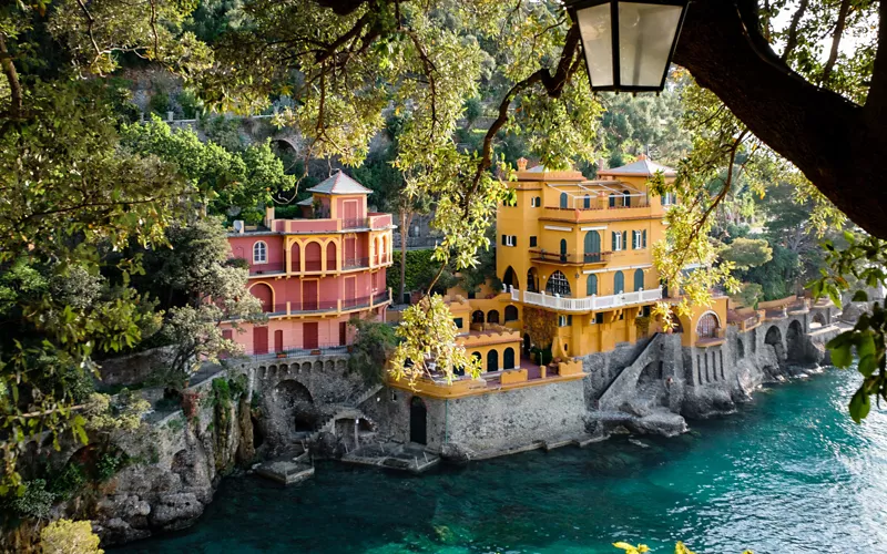 La Riviera de Ponente, entre el glamour y las sugerencias exóticas
