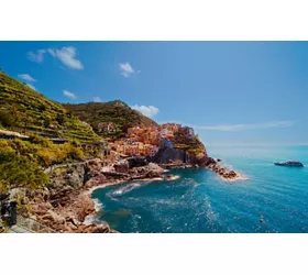 Percorrer a Via delle Cinque Terre de bicicleta é uma aventura inesquecível