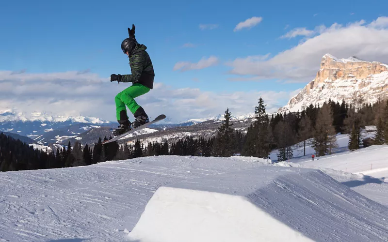 Jumps and obstacles: the Snowpark