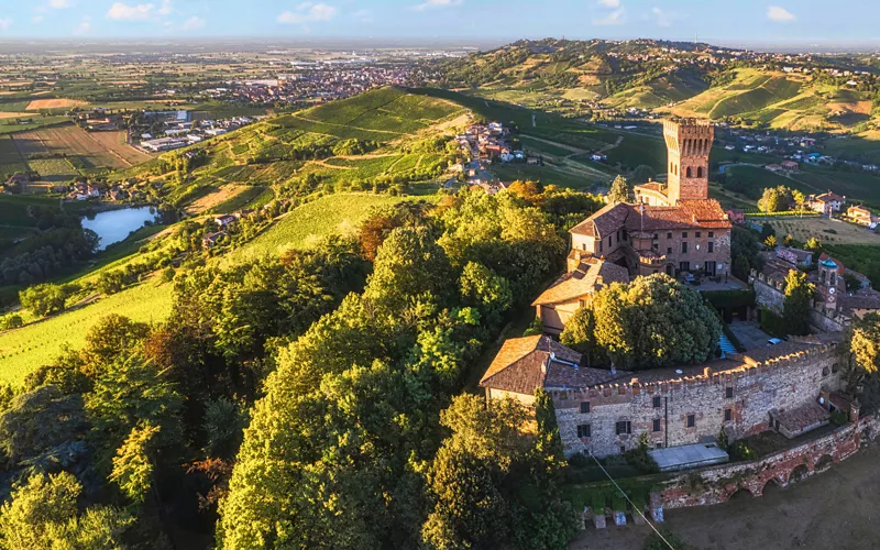 Oltrepò Pavese, following the slow pace of history and fine wine