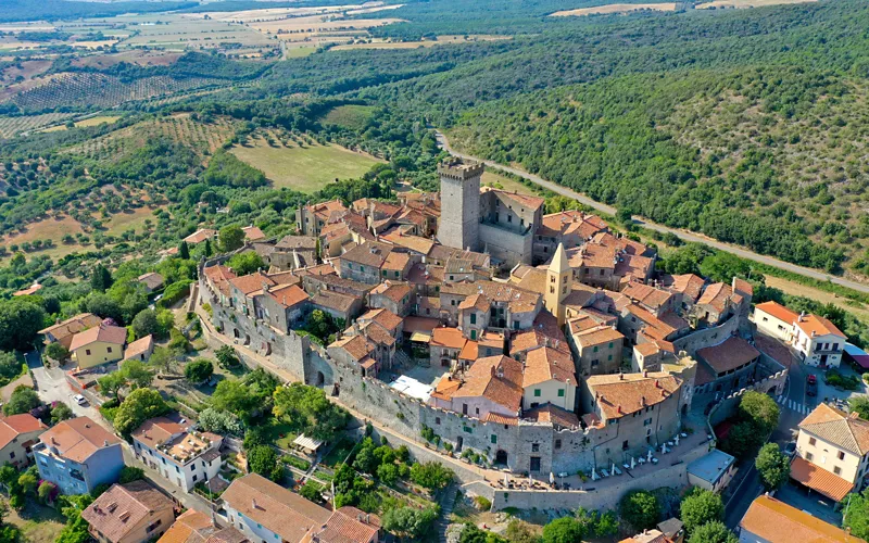 Unusual places in Tuscany