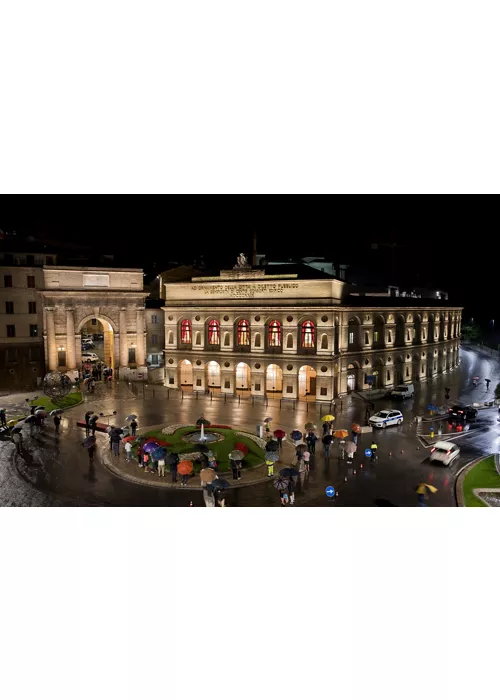 Die beleuchteten Marken: Licht und Design in Recanati, Macerata und Tolentino