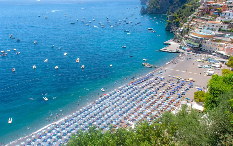 La playa de Marina Grande en Sorrento