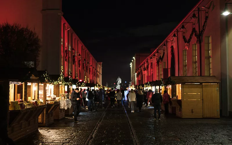 naples christmas markets