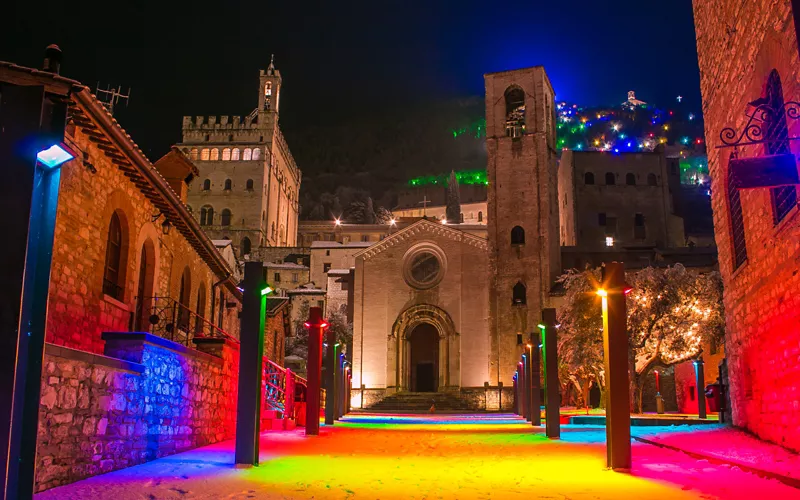 mercados navideños sin barreras en gubbio