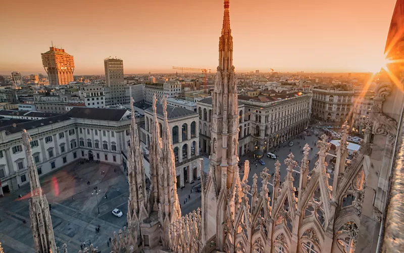 Agujas de la catedral de Milán