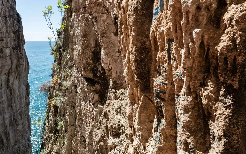 La montagna spaccata dal mare