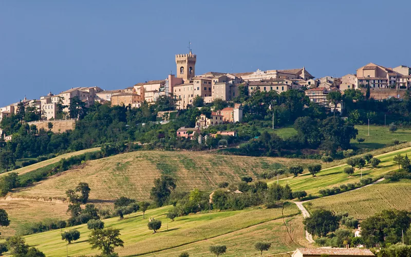 Vista sulla città e le colline di Recanati