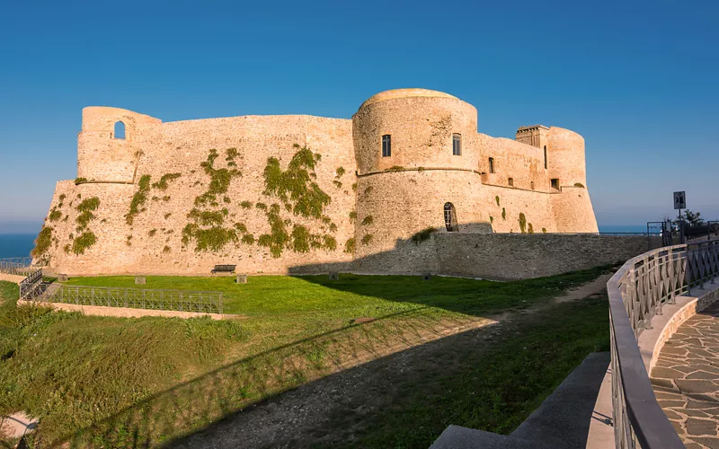 Em Ortona, entre vistas deslumbrantes e história