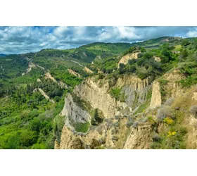 Basilicata d’autore: di calanco in paese, tra i Parchi letterari lucani