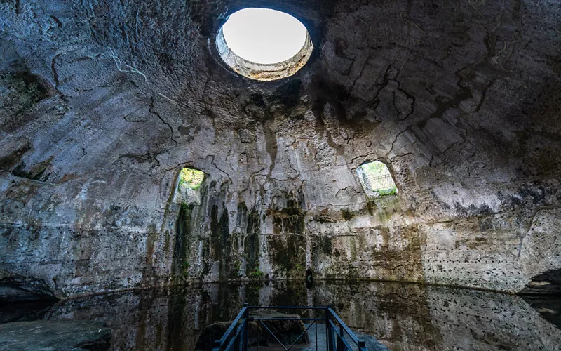 Parco Archeologico Sommerso di Baia vicino Napoli