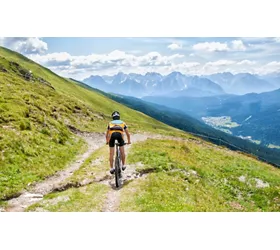 Pedalando per il Veneto, in bicicletta dal Passo Pordoi a Lorenzago di Cadore