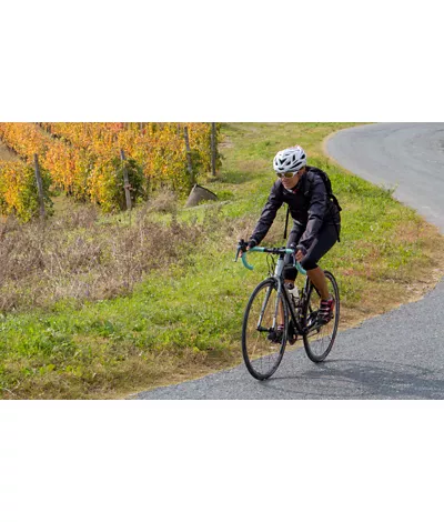 Pedalar no coração antigo do Piemonte