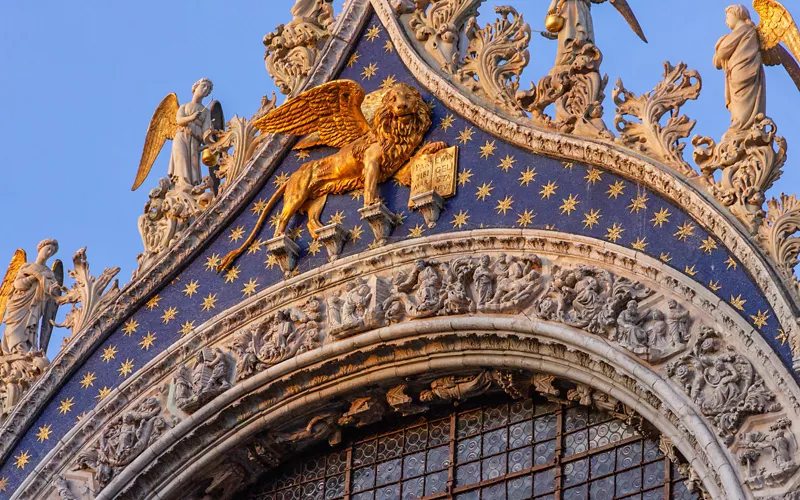 Leone d'oro sulla Cattedrale di San Marco a Venezia