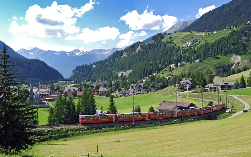 Por qué el Ferrocarril Rético es Patrimonio Mundial UNESCO