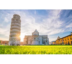 Pisa, il fascino dell'antica Repubblica Marinara con la torre pendente