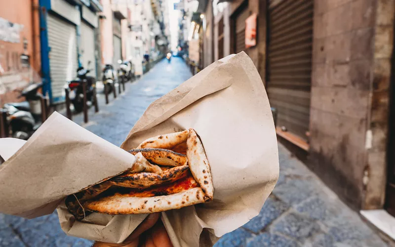 pizza portafoglio napoli