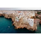 Vista del centro de Polignano a Mare