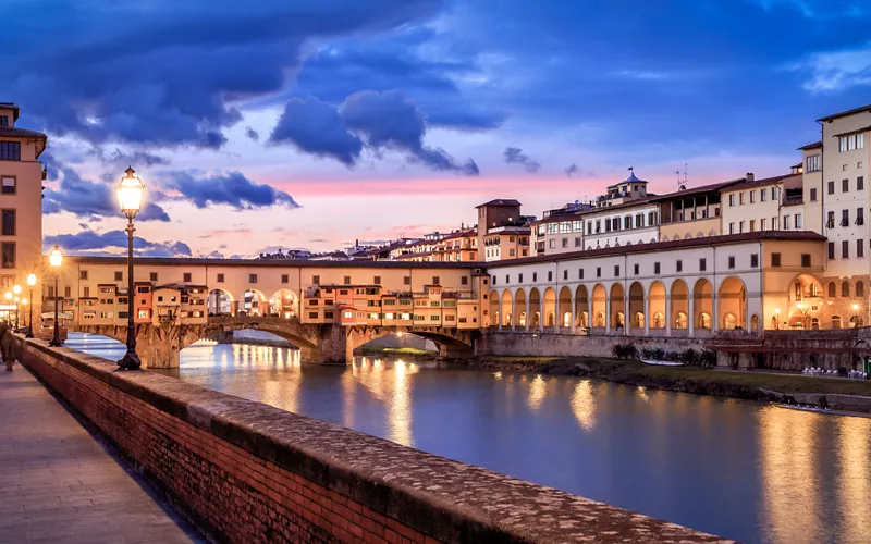 Ponte Vecchio di sera