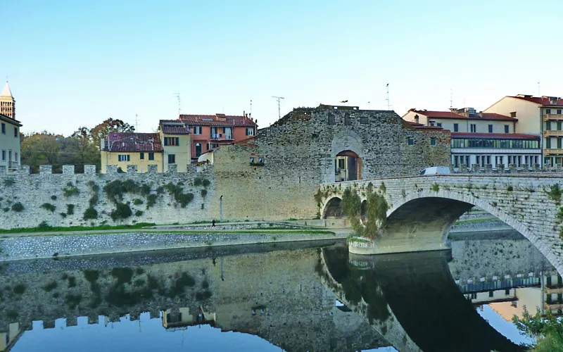 Qui est né à Prato