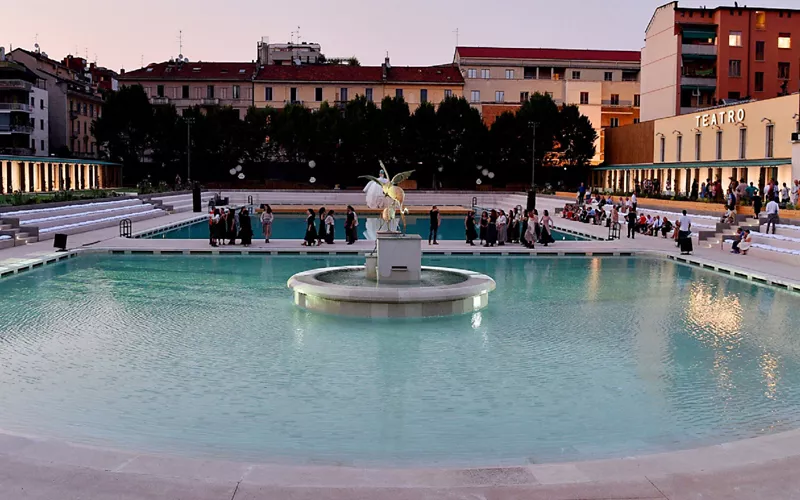 Bagni misteriosi, exclusive pool-theatre in Milan 