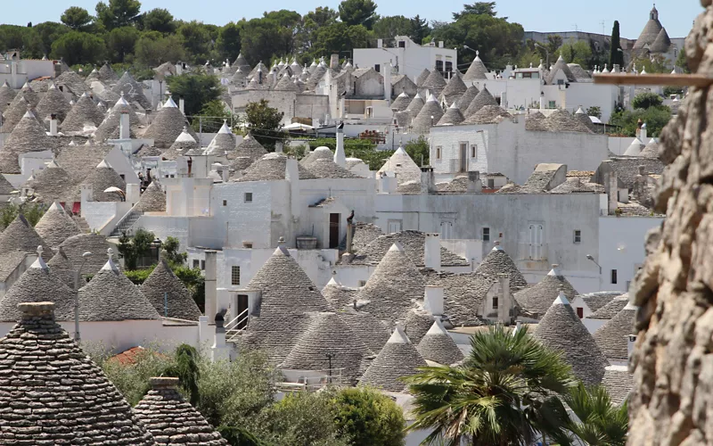 Autêntica e intemporal, a sua viagem entre o Vale de Itria e a Murgia dei Trulli