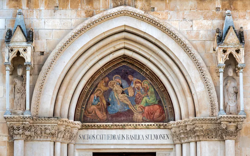 Catedral de San Pánfilo en Sulmona